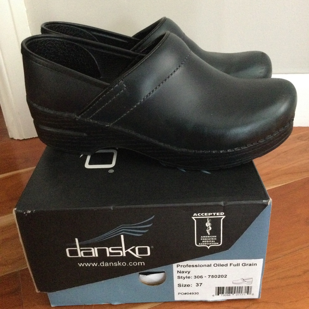 Dansko professional oiled full grain clogs
